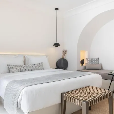 Hotel Akra &