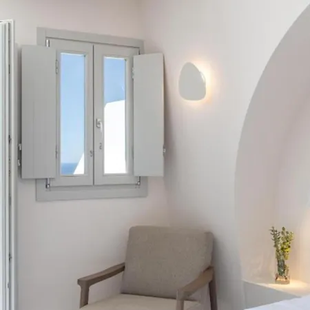 Hotel Akra & Imerovigli (Santorini)