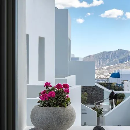 Hotel Akra & 3*