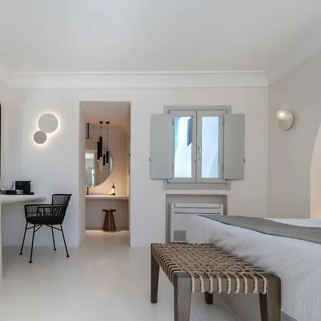 Hotel Akra & Imerovigli (Santorini)