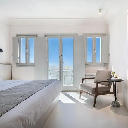 Hotel Akra &