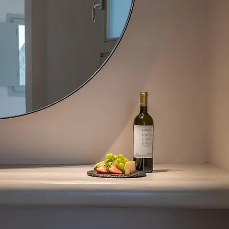 Hotel Akra &