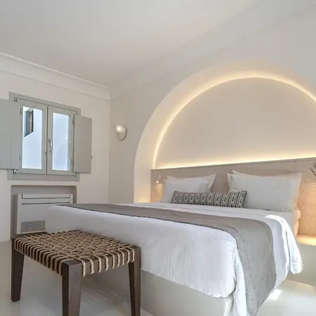 Hotel Akra &