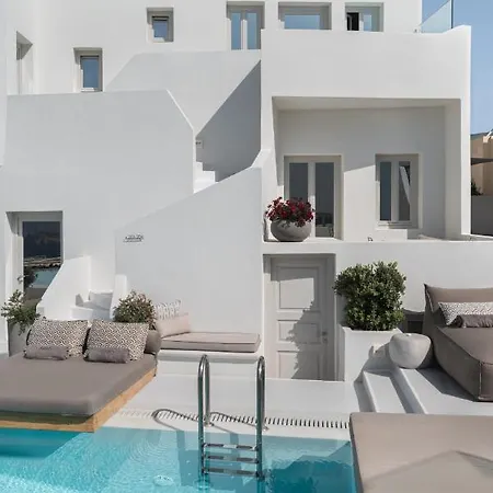 Akra & Hotel 3*