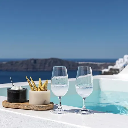 Hotel Akra & Imerovigli (Santorini)