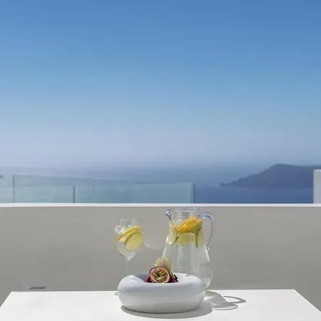 Akra & Hotel