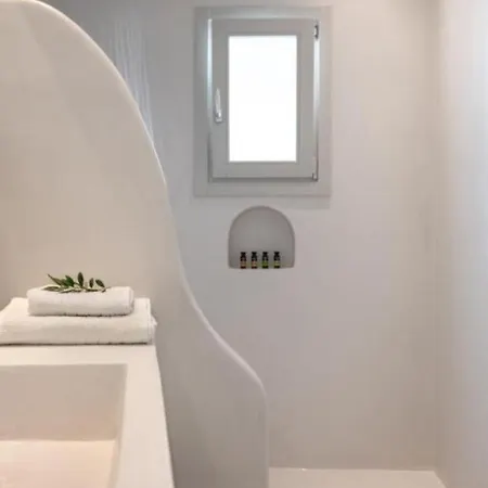 Akra & Imerovigli (Santorini)