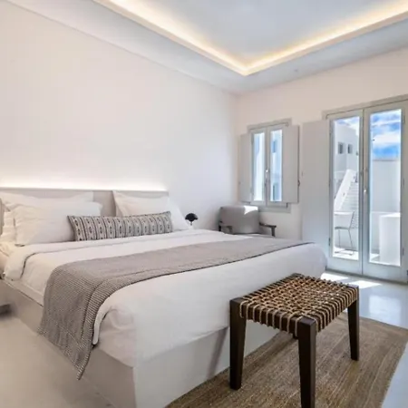 Hotel Akra & Imerovigli (Santorini)