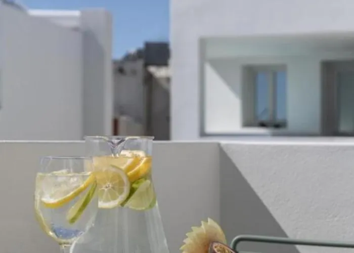 Akra & Imerovigli (Santorini)