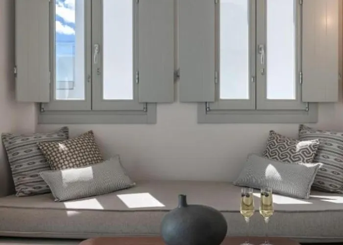 Akra & Hotell Imerovigli (Santorini)