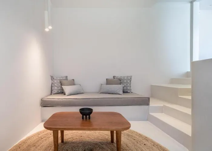 Hotel Akra & Imerovigli (Santorini)