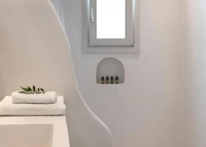 Akra & Imerovigli (Santorini)