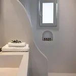 Akra & Imerovigli (Santorini)