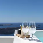 Akra & Otel 3*