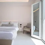 Otel Akra & 3*