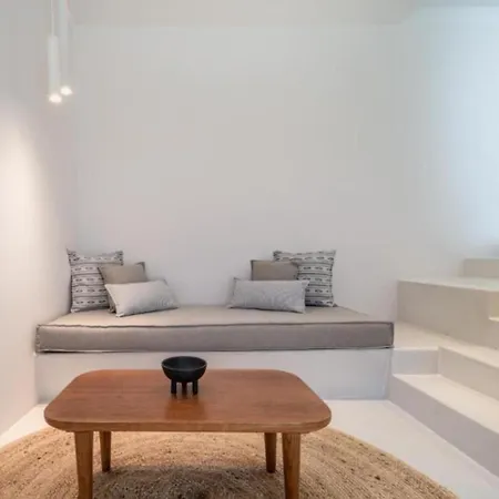 מלון Akra & אימרוביגלי