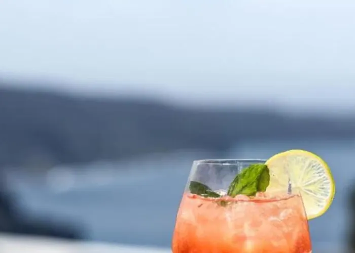 Akra & Imerovigli (Santorini)