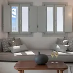 Akra & Hotel Imerovigli (Santorini)